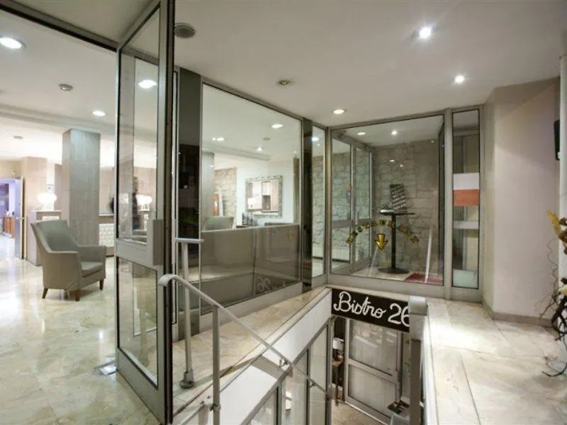 Hotel Lebron 3*