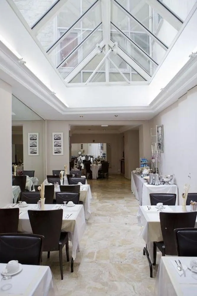 Lebron Hotel Paryż