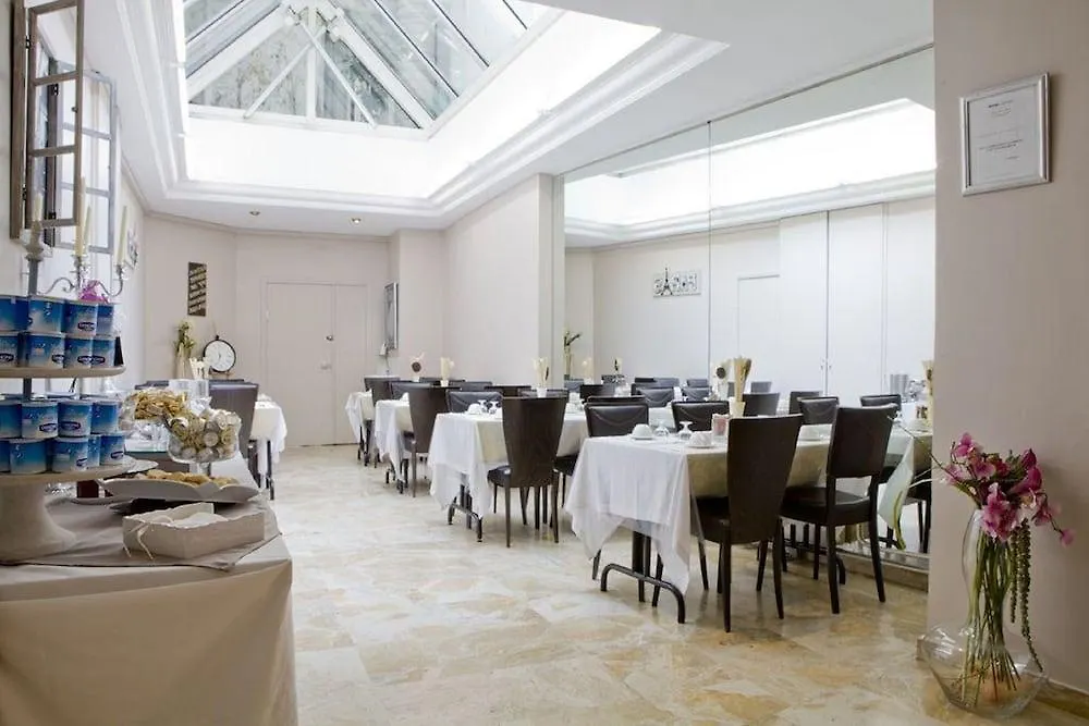 Lebron Hotel Paryż