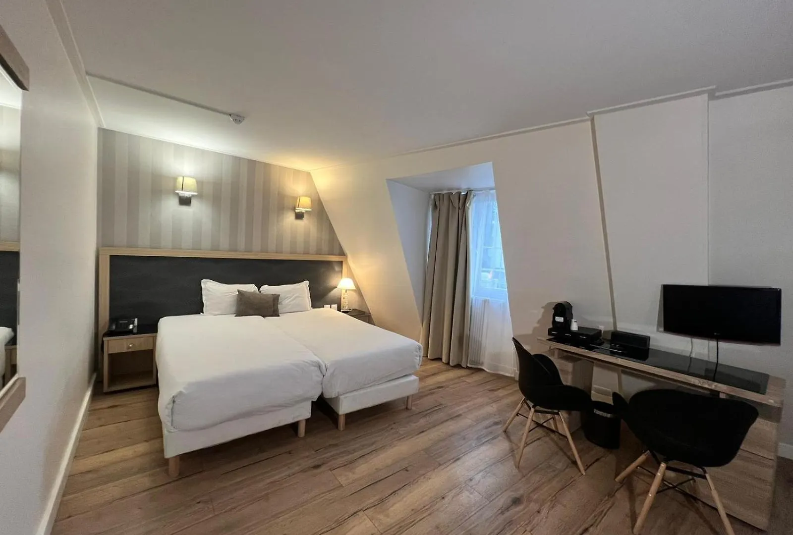 Hotel Lebron 3*