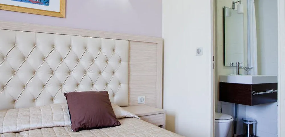 Lebron Hotell 3*